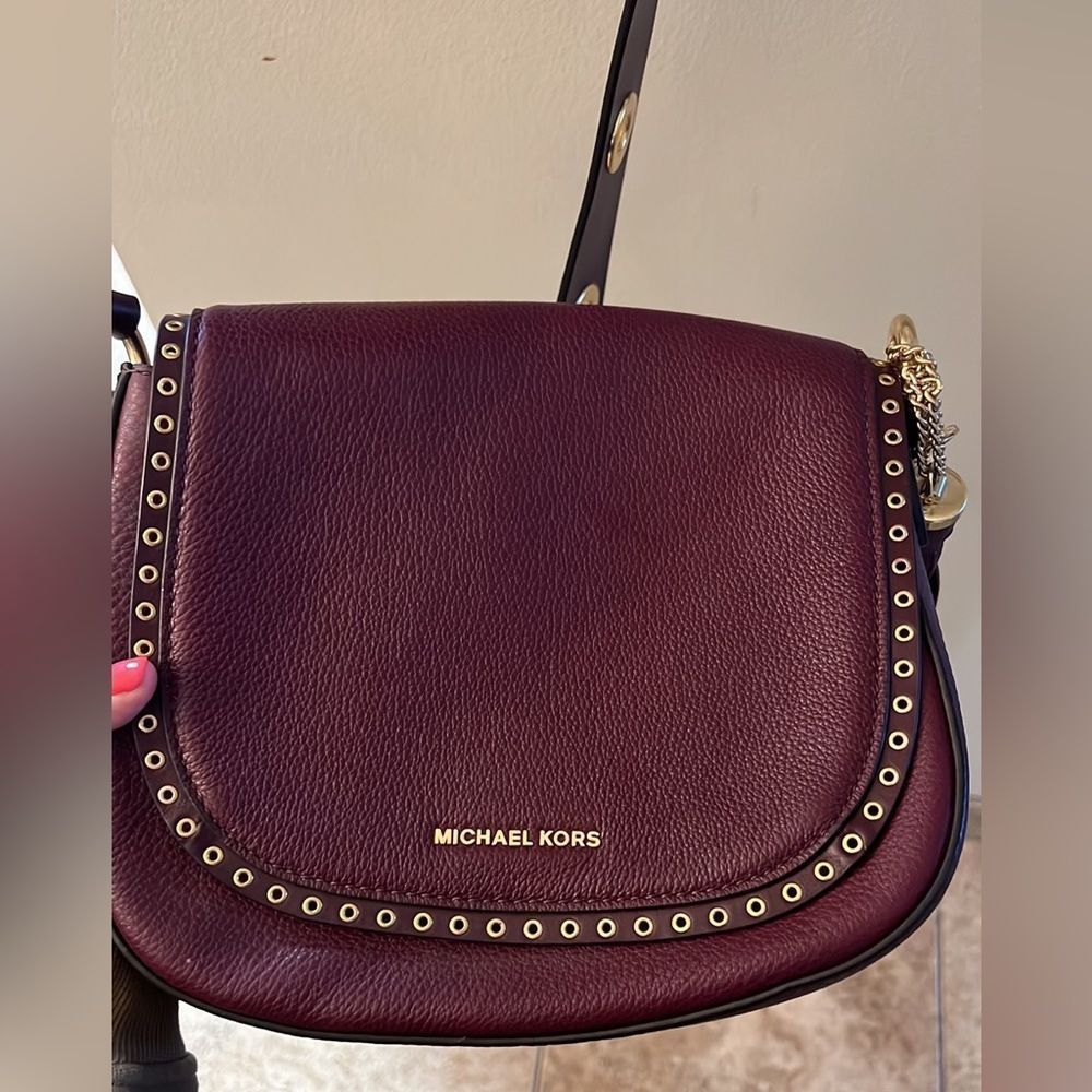 Michael Kors Leather Medium Brooklyn Saddle Bag 🌺